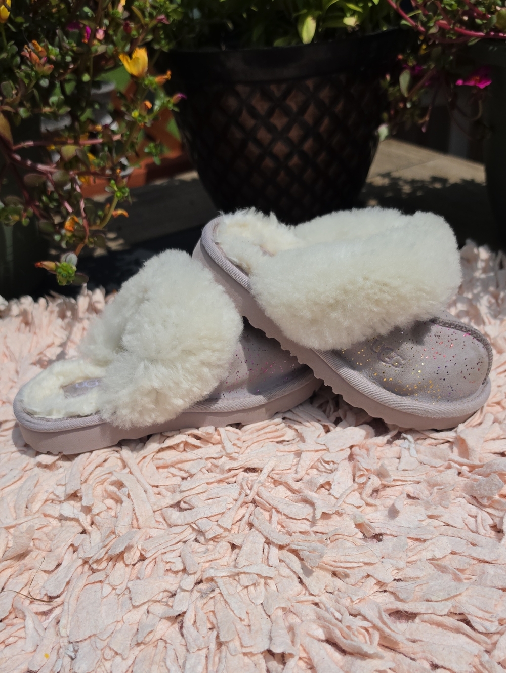 UGG Toddler 10 Sparkle Slide Slippers in Light Pink with Cream Shearling